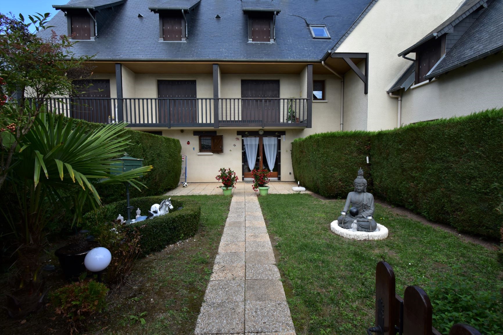 vente APPARTEMENT EN REZDEJARDIN